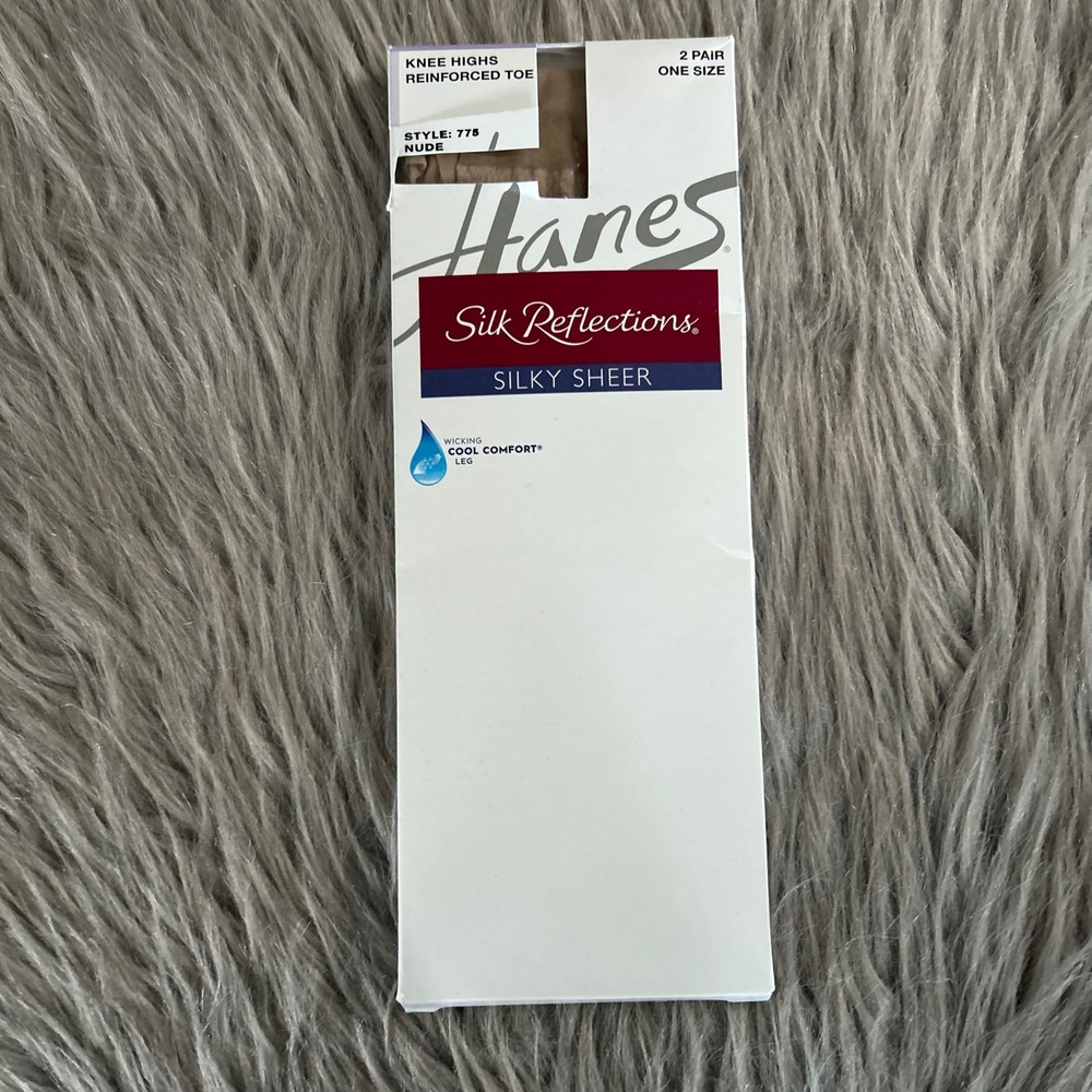 Hanes Knee Highs Reinforced Toe‎ Womens One Size Nude 2 Pair Silky Sheer